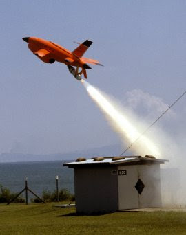 SI VIS PACEM, PARA BELLUM: I Ryan Firebee sono una serie di droni ...