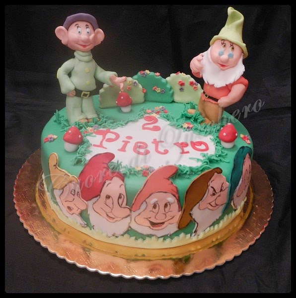 torta sette nani - seven dwarf cake