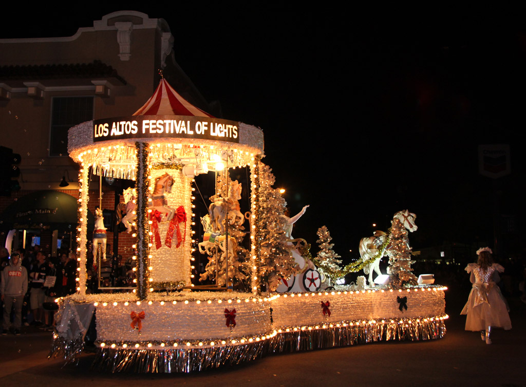 AVCR8TEUR'S PHOTO BLOG Los Altos Festival of Lights Parade