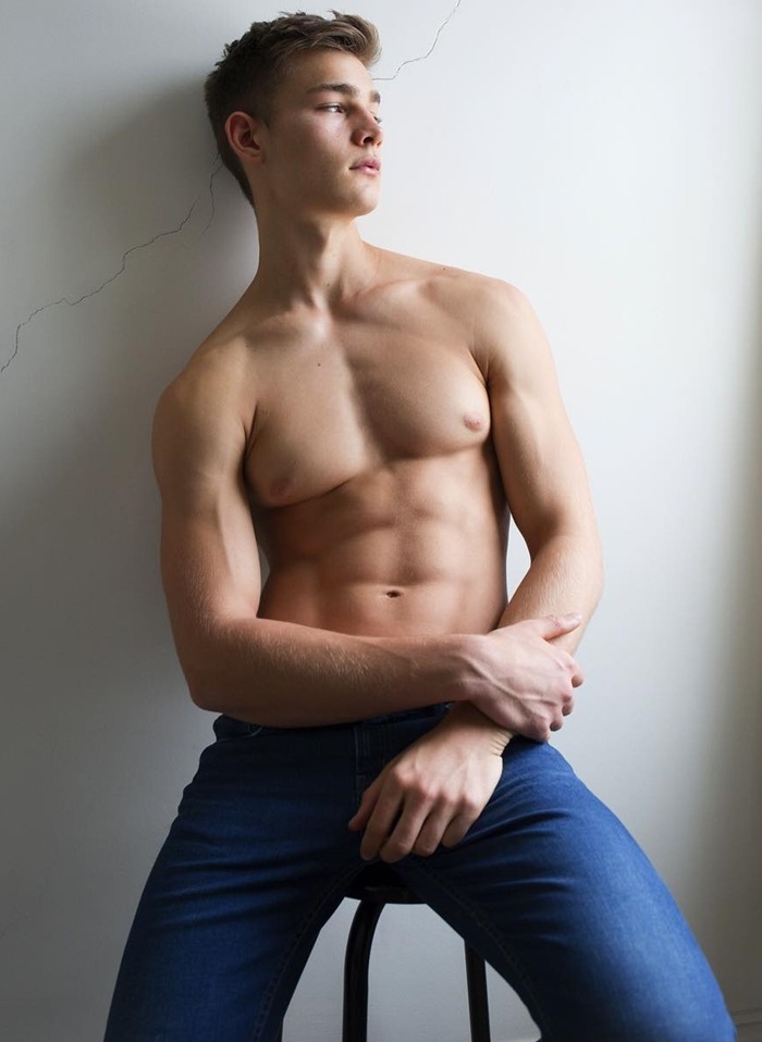 cute-fit-young-male-model-teen-musle-pecs-shirtless-body-beefy-boy