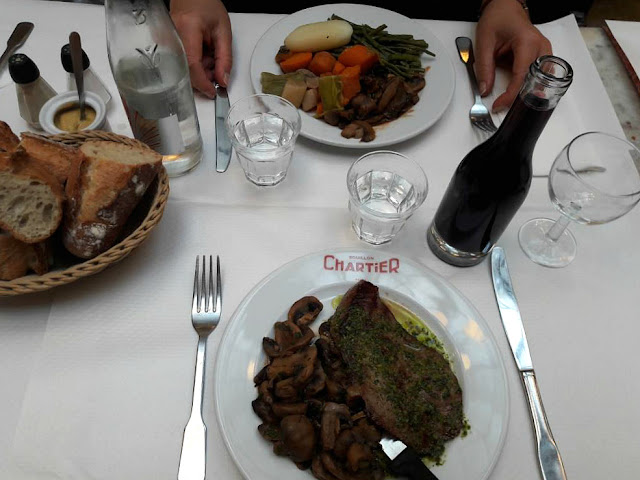 Bouillon Chartier restaurant Paris bistrot Belle Epoque bonne adresse institution parisienne restaurant pas cher