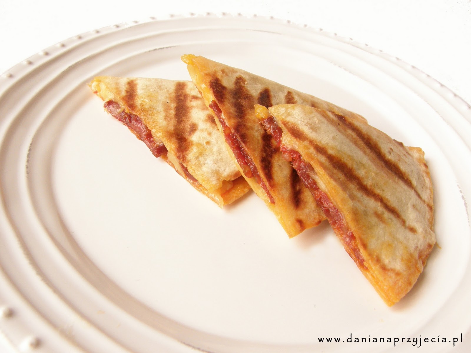 DANIA NA PRZYJĘCIA Quesadilla z kiełbasą Chorizo.