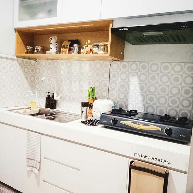 white kitchen design