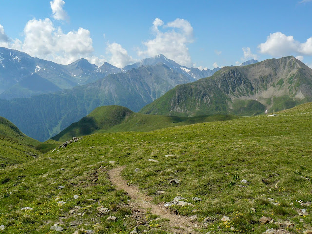 wandern grübelesee - bei den kirchen - wanderblog 