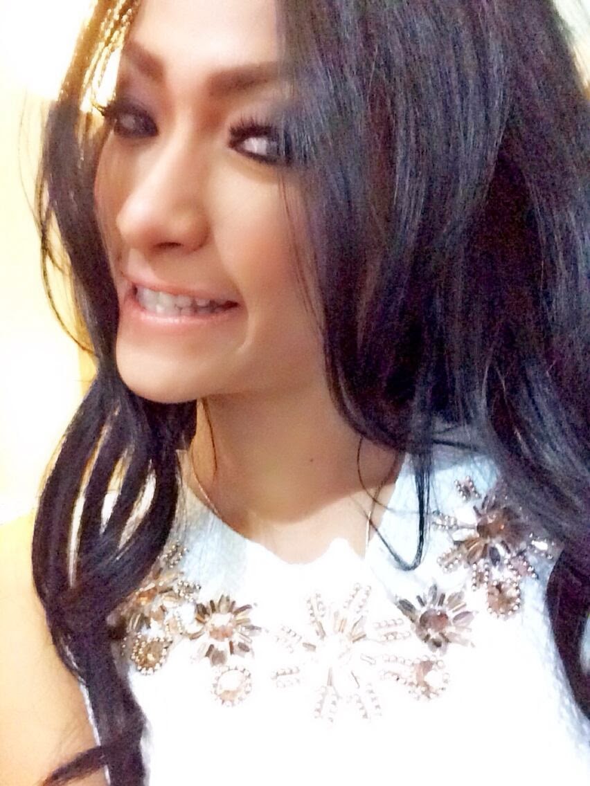 Cantik Seksi Special : Kumpulan Koleksi Foto Model Seksi Amel Alvi