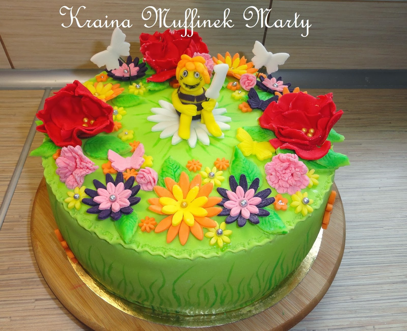 Kraina Muffinek Marty Tort Pszczolka Maja