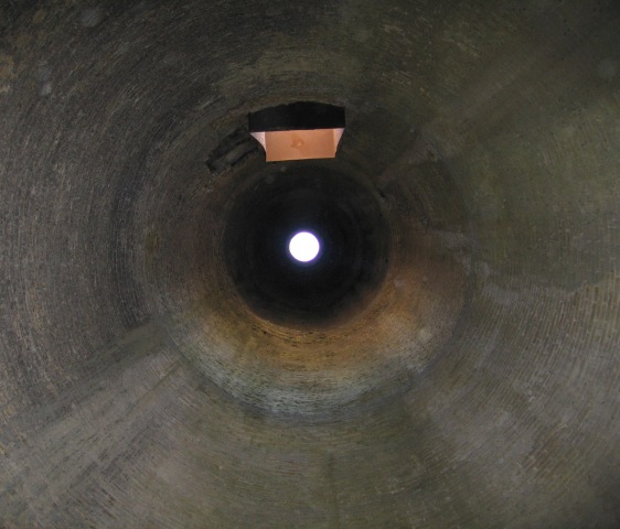 Sueños desde la Bahía: Las Chimeneas de las Antiguas Fábricas malagueñas