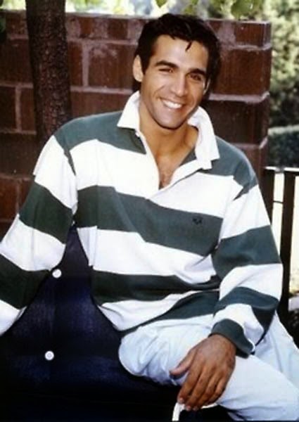 birthdays: Adrian Paul (photos)