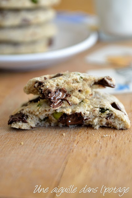 Cookies à la farine de sarrasin, chocolat et pistaches