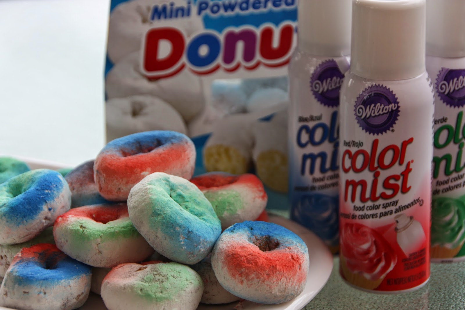 EVERYDAY SISTERS Easy Colorful Powdered Donuts