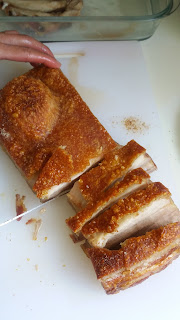 Poitrine de porc laquée; une viande moelleuse,une peau bien dorée et croustillante!