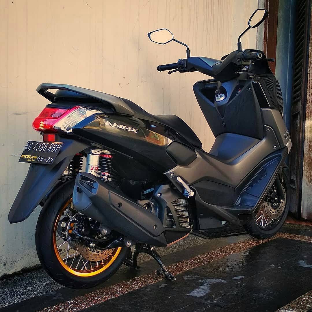 Modifikasi Motor Nmax Warna Hitam polos, doff, metalik, biru, emas