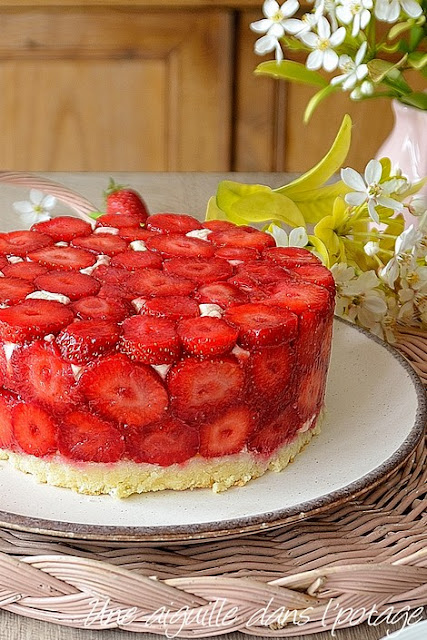 strawberries-cake-french-pastry