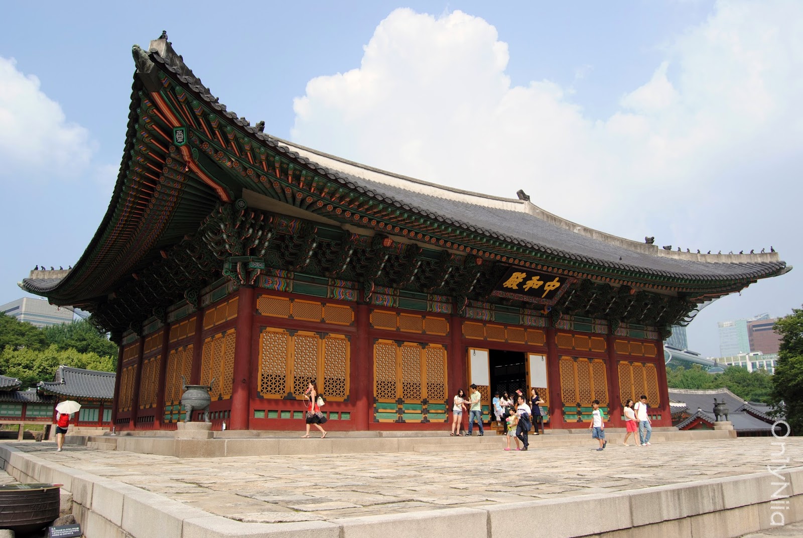 Дворец токсугун