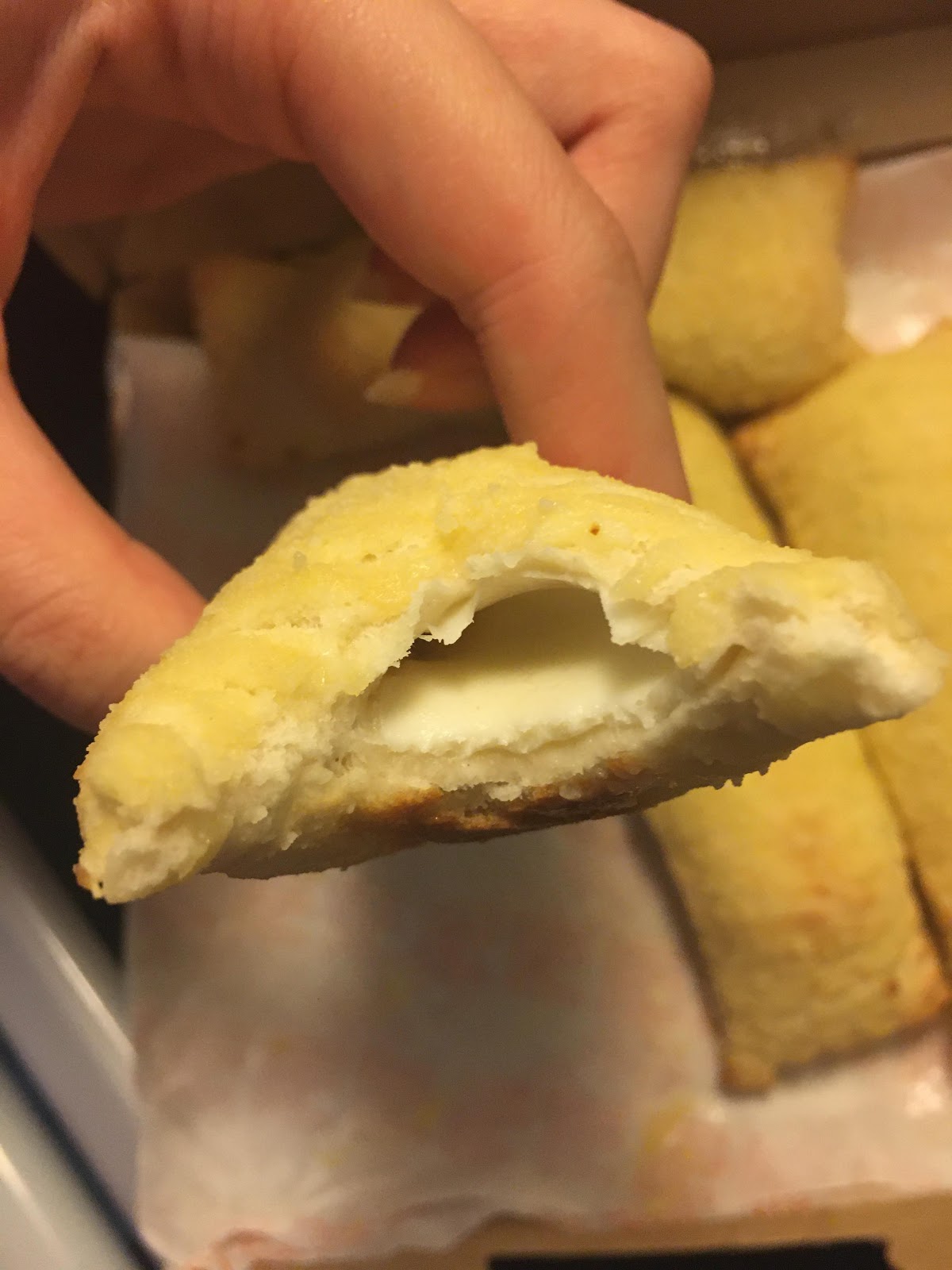Adorable Fluff Little Caesars. Cheesy Stuffed Crazy Bread Review.