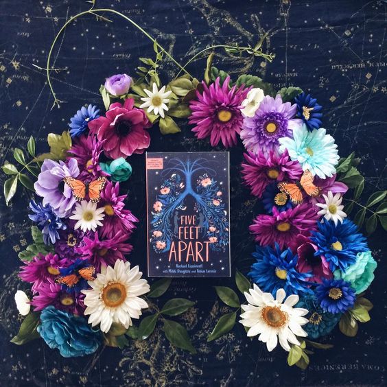 Hablemos de Libros; A Dos Metros