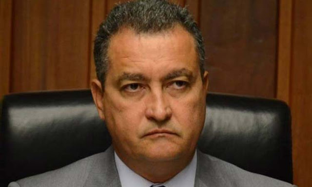 Rui ameaça toque de recolher e pede que prefeitos proíbam aglomerações