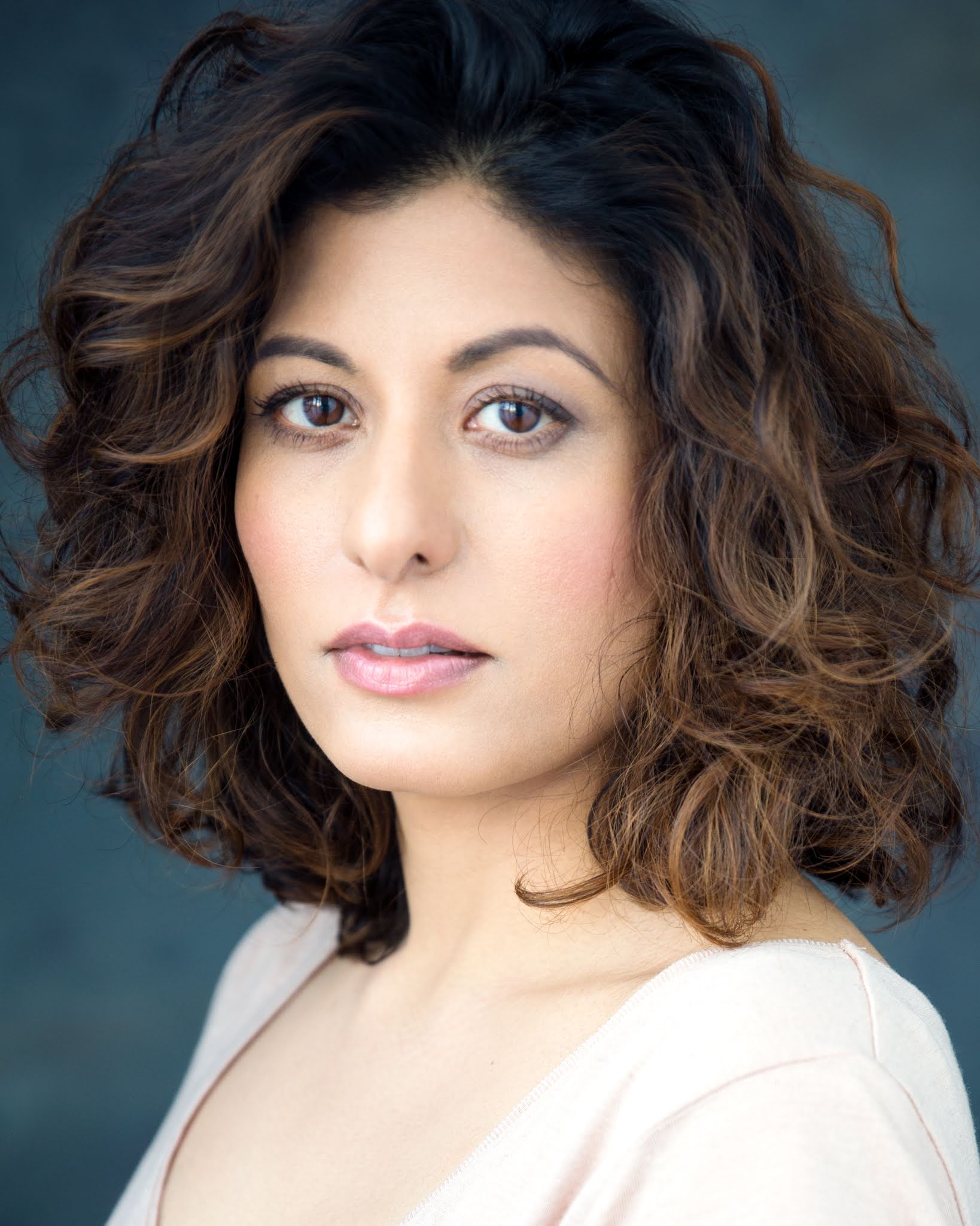 Amber Aga Wiki, Age, Birthday, and Biography FilmiFeed