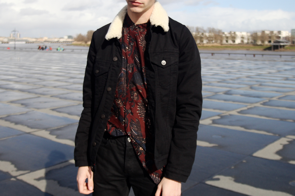 BLOG-MODE-HOMME_galet-chausson-loafers-mocassins-luxe-poulain-poil-dries-van-noten-apc-jeans-givenchy-dinh-van-bordeaux-miroir-eau-mec