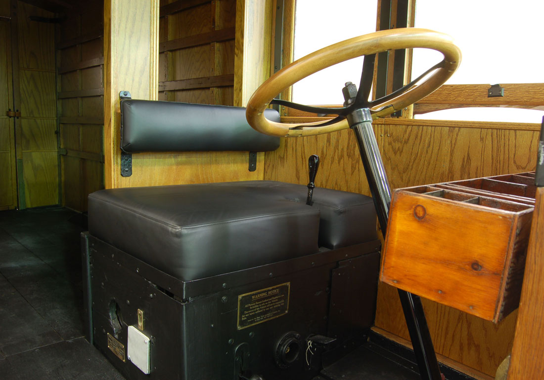 1909 Walker Electric Model 15 Van PrimierAuto