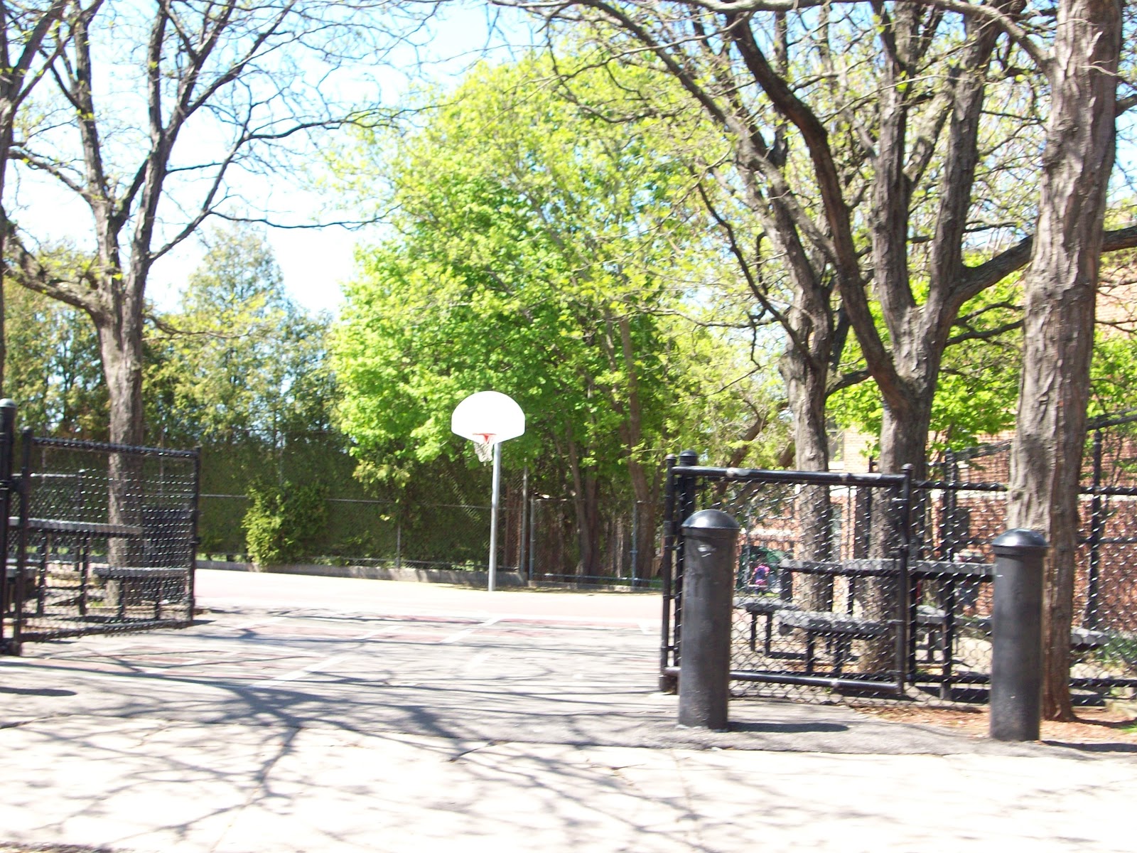 Social Contexts of Education: Clarendon Heights in 2012