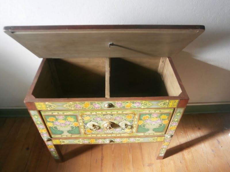 BELART'DECO ANCIEN COFFRE EN BOIS MASSIF POLYCHROME