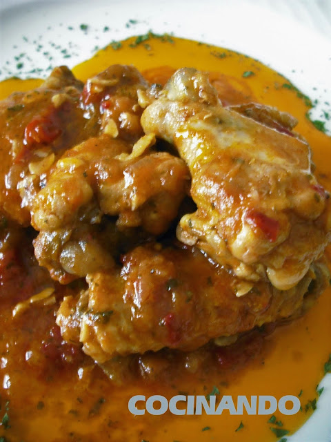 Alitas De Pollo En Salsa 
