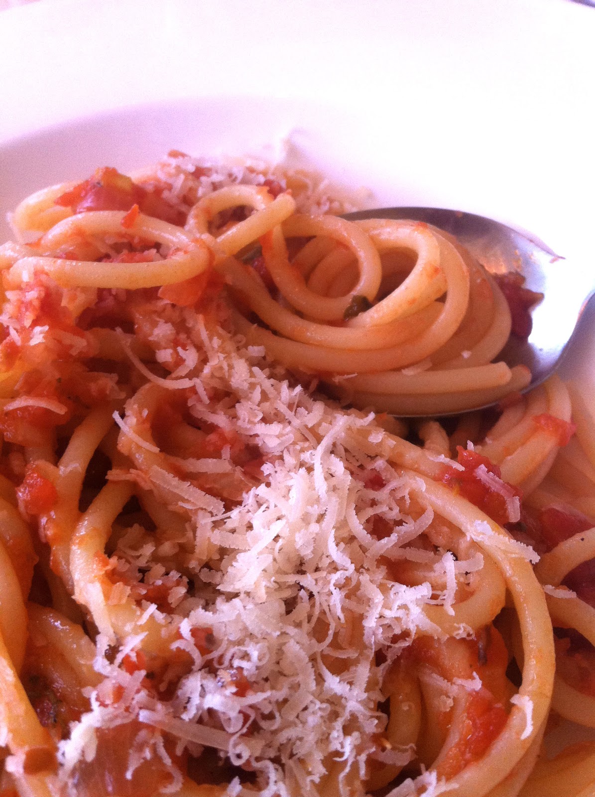 CUISINER BIEN : Spaghetti mit Tomatensauce