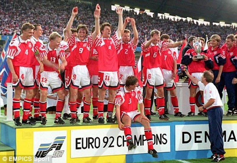 История победы Дании на Евро-92, и ее печаль сопровождающая ее легли в основу фильма Андердог