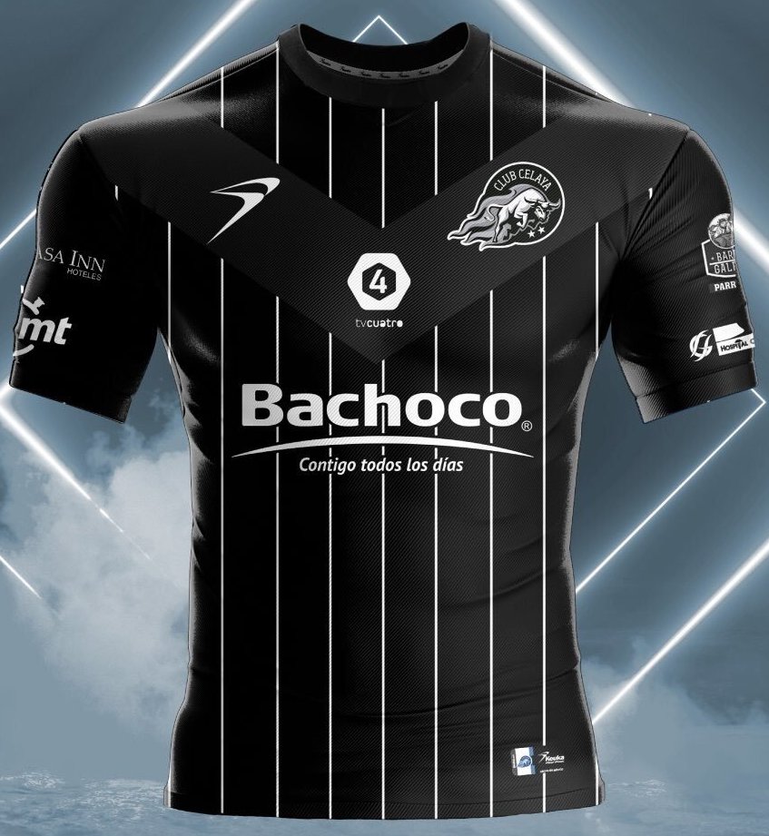 Keuka apresenta as novas camisas do Celaya Show de Camisas