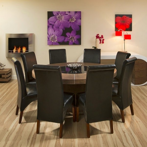 Round tables are more than just decoration!