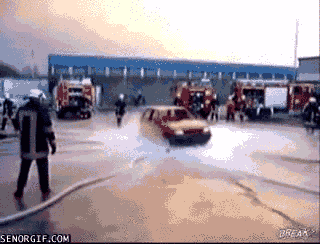 funny-gifs-finally-a-practical-hovercar.gif