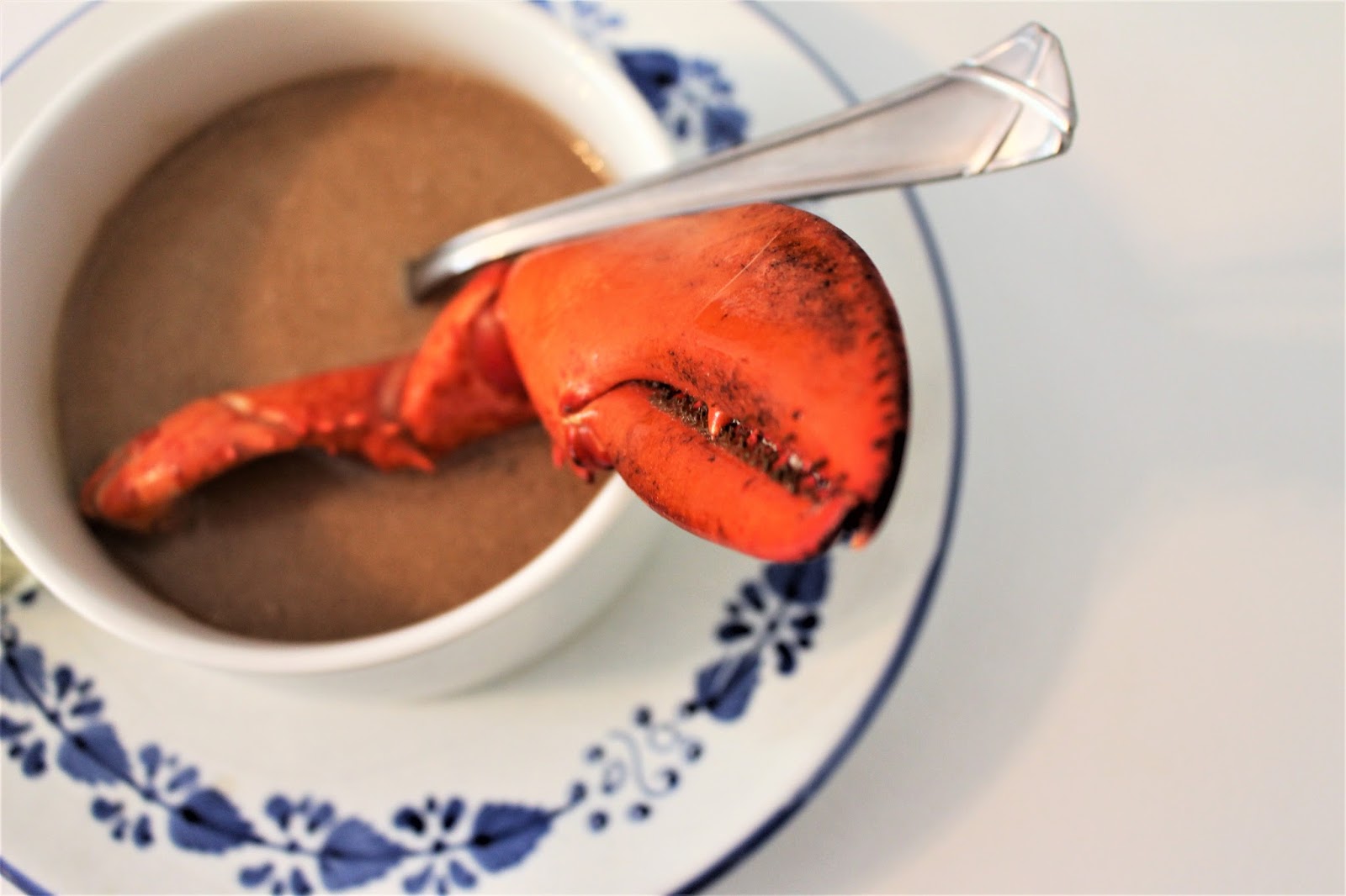 Bisque de homard de la Gaspésie et bière TroisPistoles Etre Radieuse