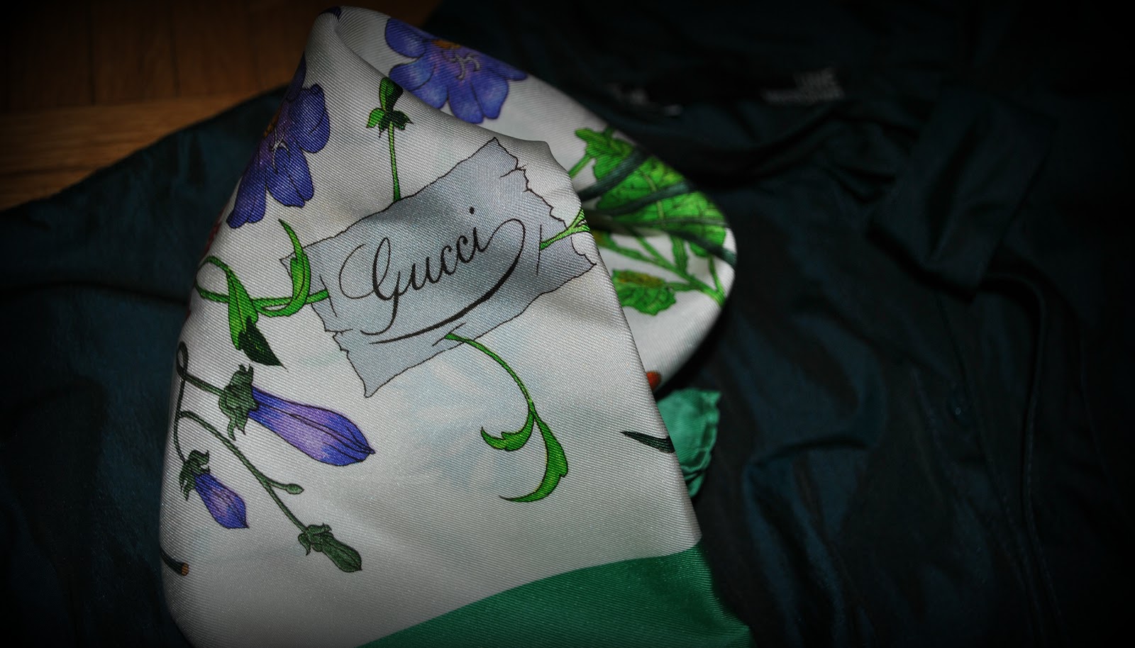 Chi di verde si veste di sua beltà troppo si fida. | All Weather Closet