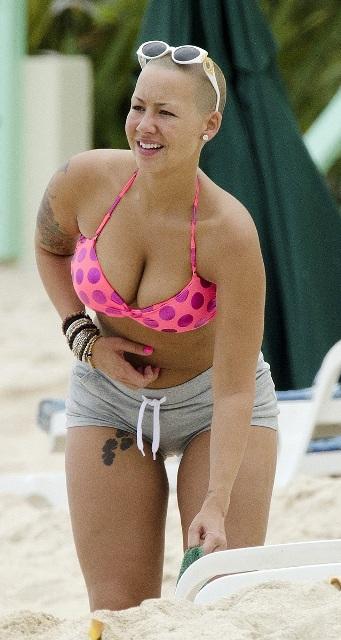 Amber Rose Topless Pictures