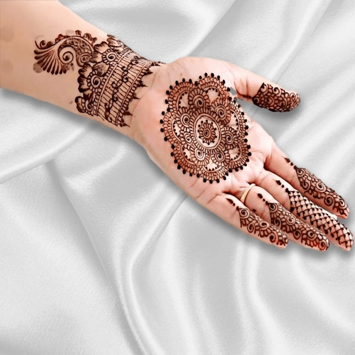 New Mehndi Designs – Beautiful Simple Mehndi Designs # i84