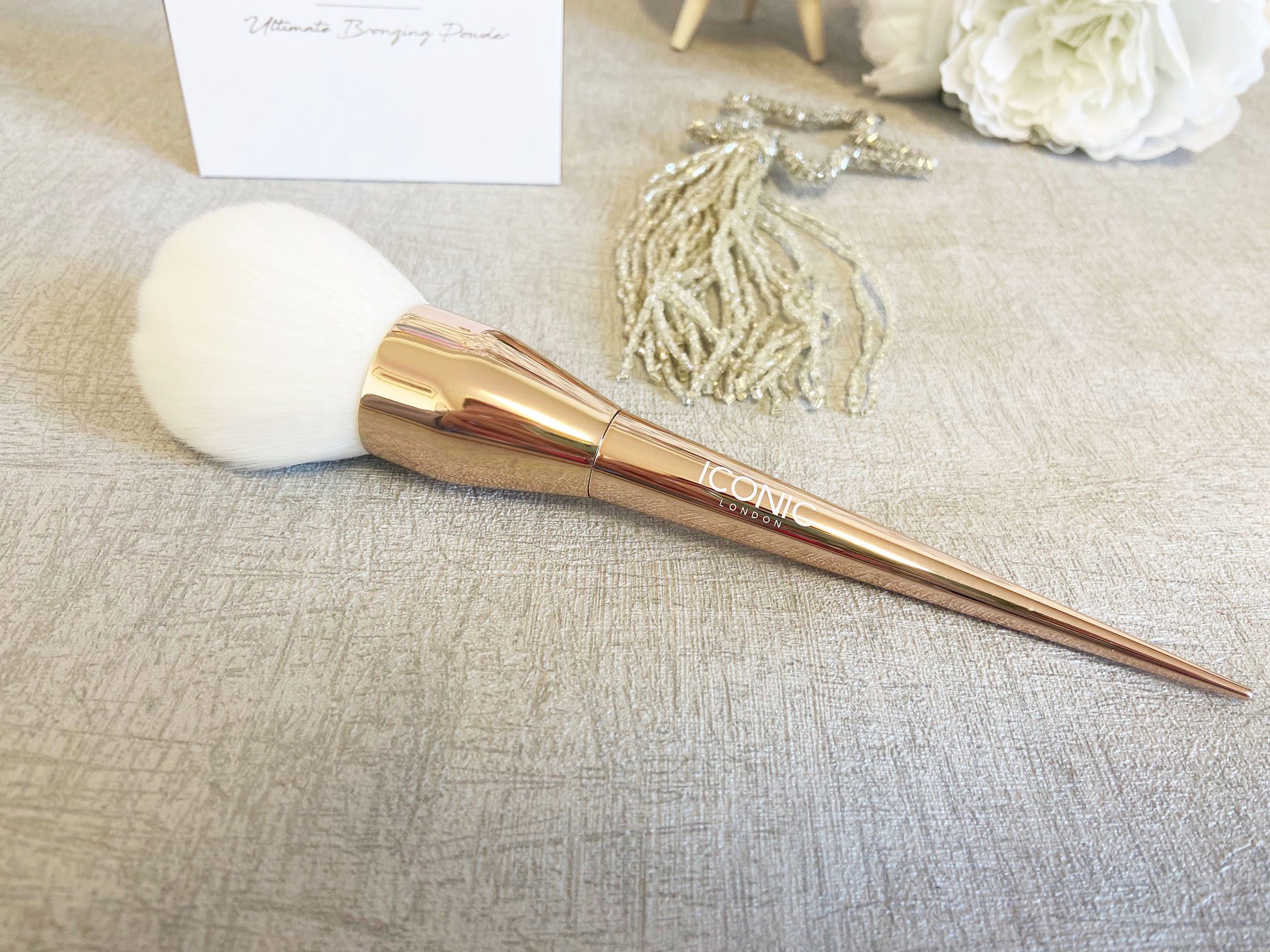 Iconic London Ultimate Bronzing Powder & Bronzing Brush Review