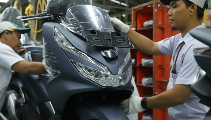 Dua Varian Baru Lengkapi Kemewahan Skutik Besar Honda PCX