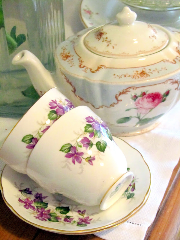 Madelief The Vintage Teacup club