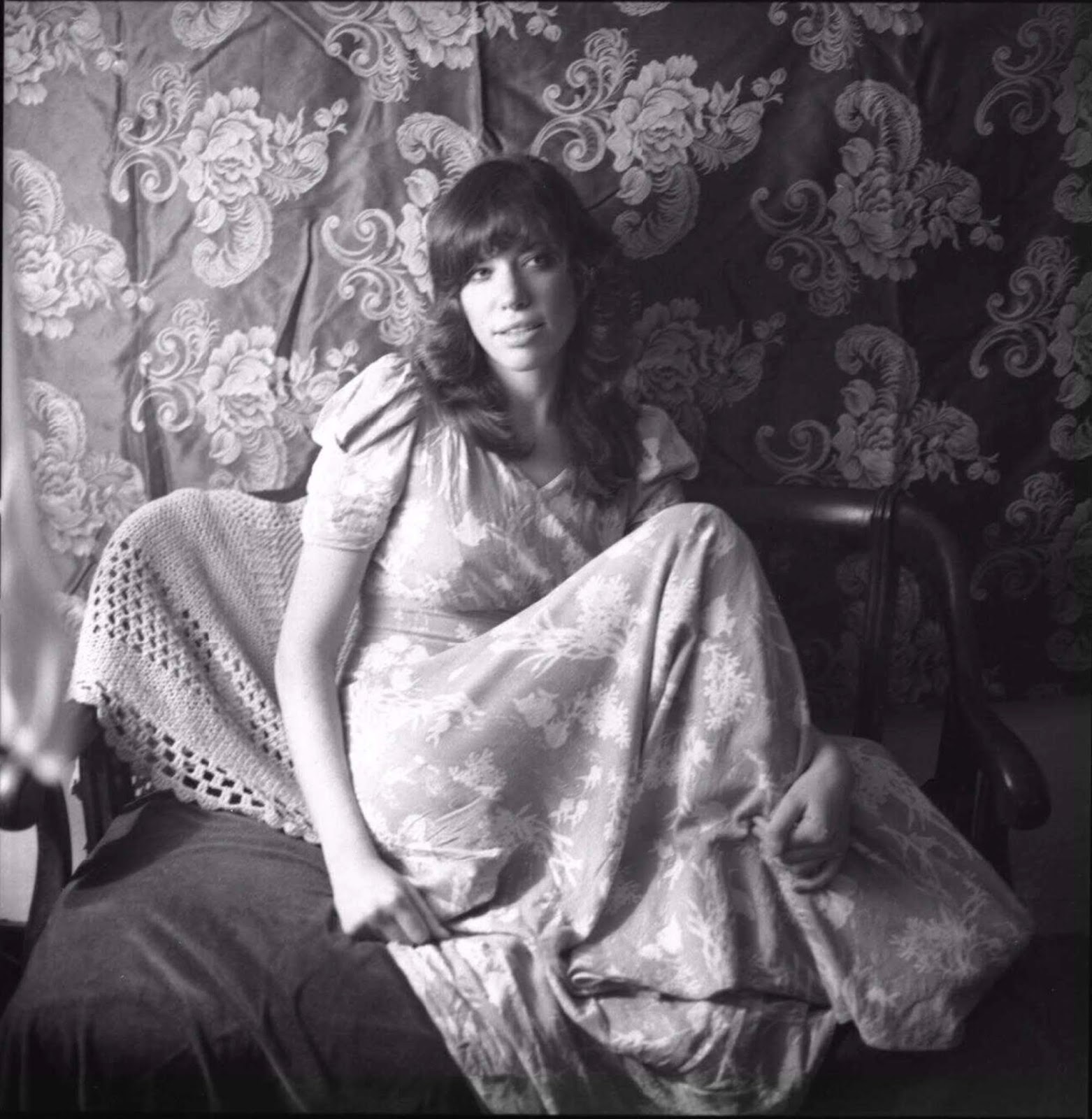 Carly Simon - Album Covers: Carly Simon (1971)