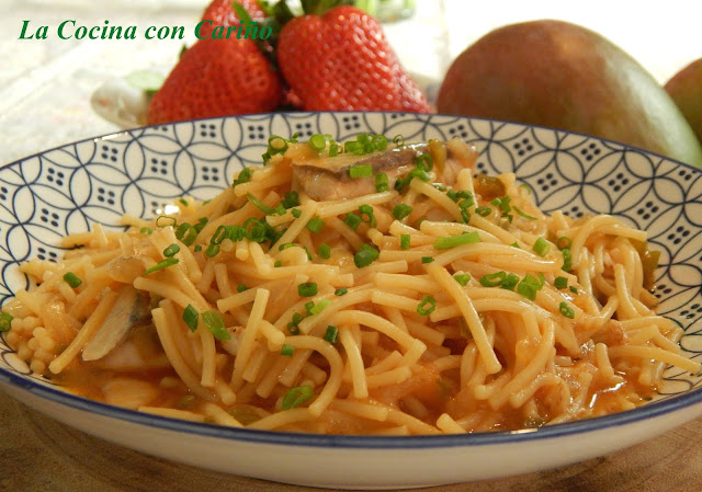 Fideos Con Caballa, Otra
