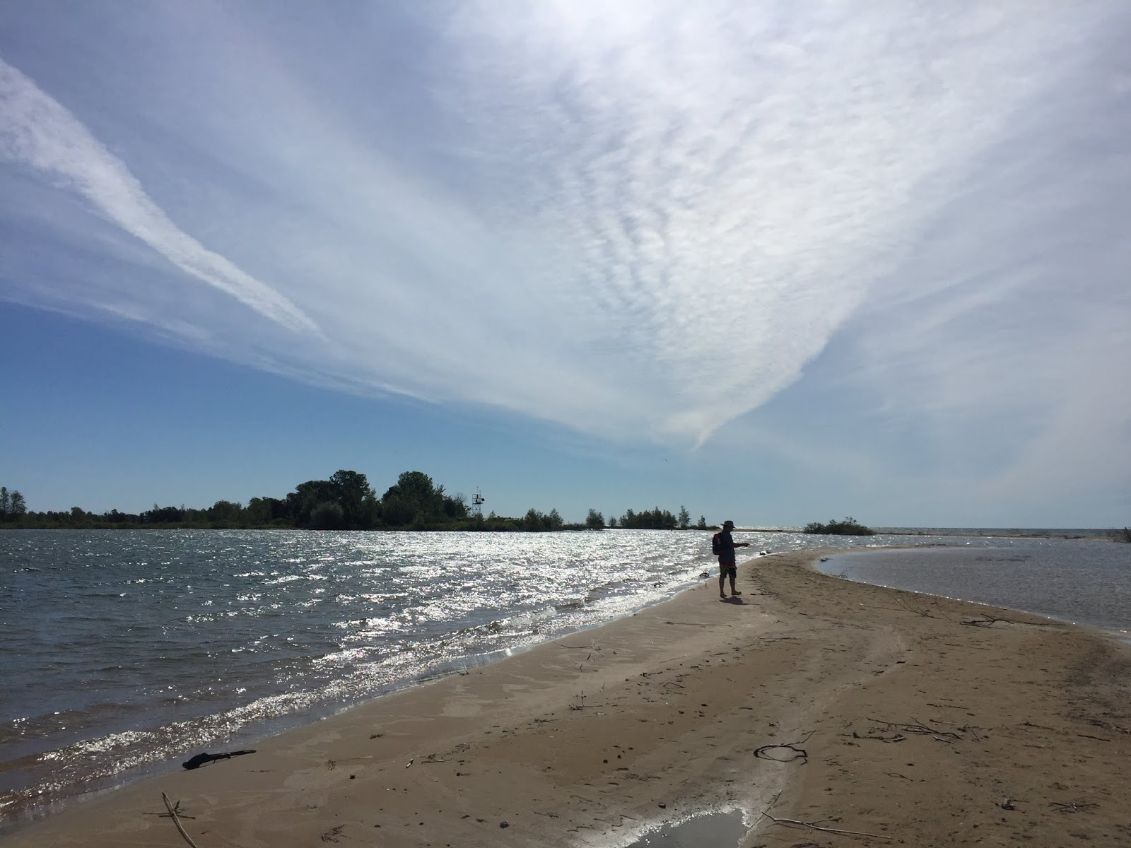 Travel Reviews & Information Tawas Bay, Michigan / Tawas Point State Park, BrewBQ, Tawas Bay