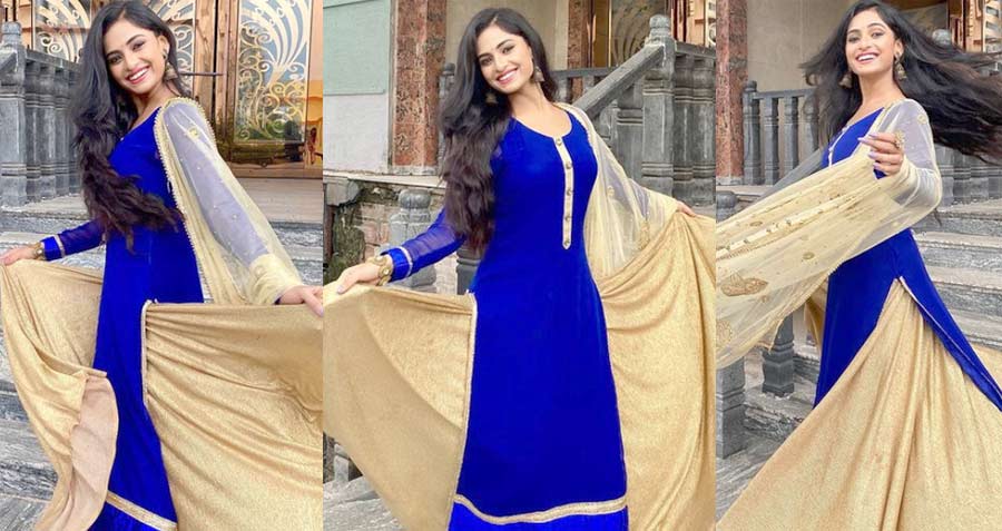 Desi Girl Sheetal Patra looks attractive in blue and golden ethnic wear, fans love it