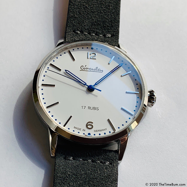 Circula Heritage Hand-wound white