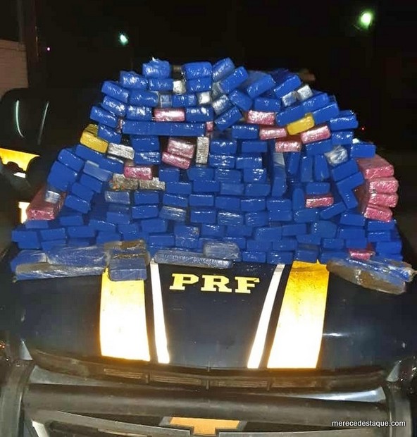 Polícia apreende carro com 120 kg de maconha no Agreste de Pernambuco