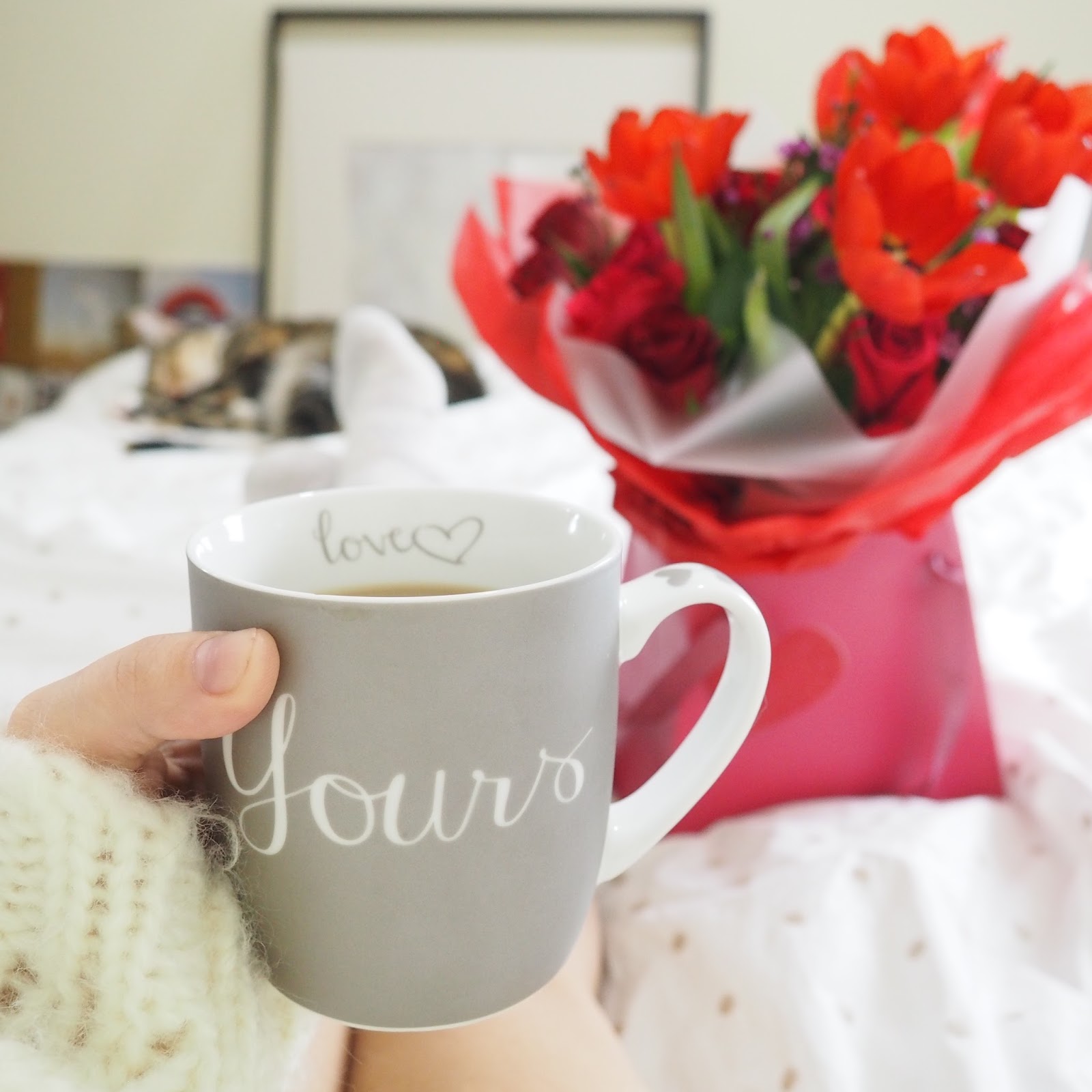 Valentine's Next Flowers and Gift guide for her! Don't Cramp My Style