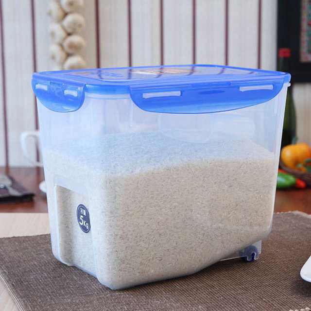 Hãy đậy gạo trong hộp kín để đảm bảo gạo sẽ không bị mất dinh dưỡng nhé