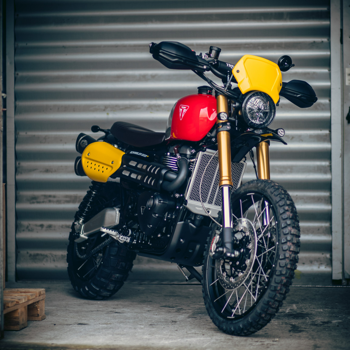 1200 SCRAMBLER XE CLASSIC OFF ROAD RocketGarage Cafe Racer Magazine