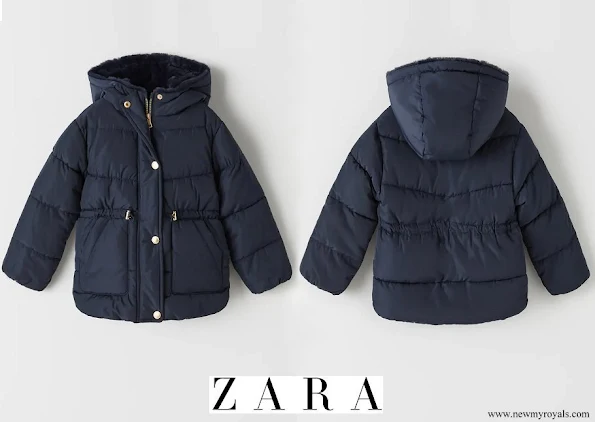 Princess Athena wore Zara Puffer Jacket with Piping in Navy Blue