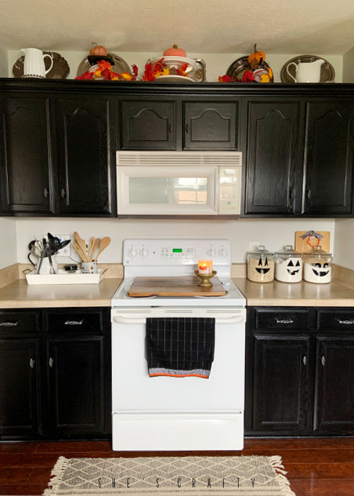 She's Crafty: Halloween Home Decor in the Kitchen